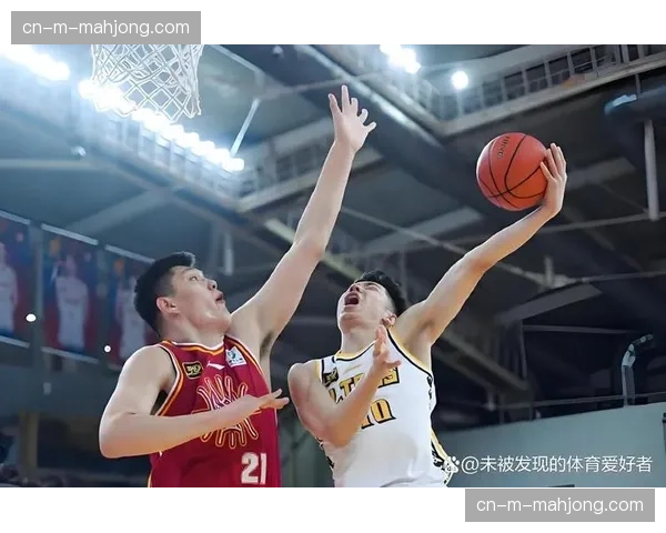 山西刘传兴肘击动作逃处罚 裁判漏判影响比赛公平