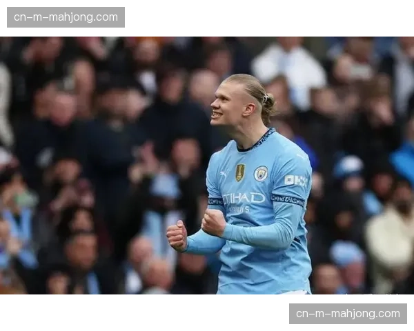 曼城主场大胜诺丁汉森林 哈兰德戴帽凸显进攻体系效率 曼城主场大胜诺丁汉森林 哈兰德戴帽凸显进攻体系效率